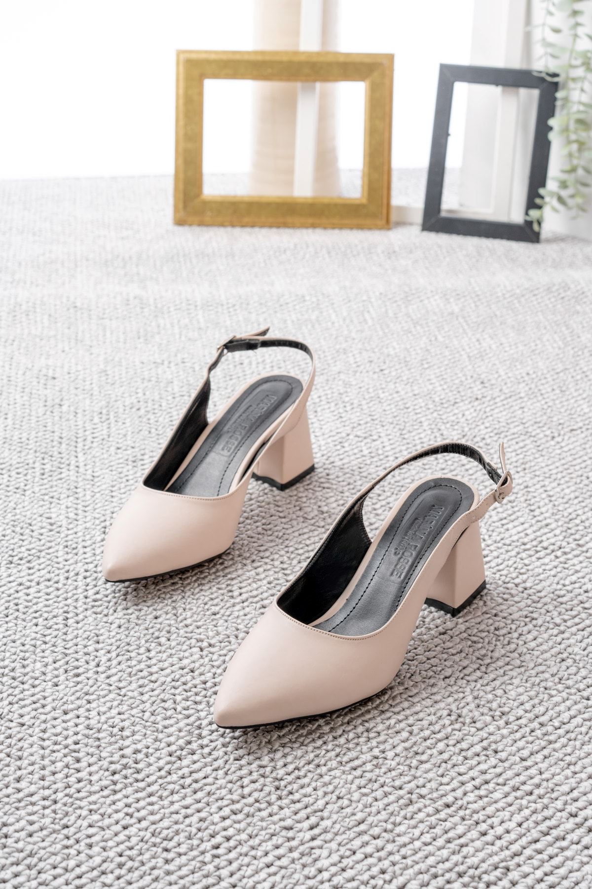 Kadın Louisa Cilt Arkası Açık Klasik Topuklu Ayakkabı MR5119