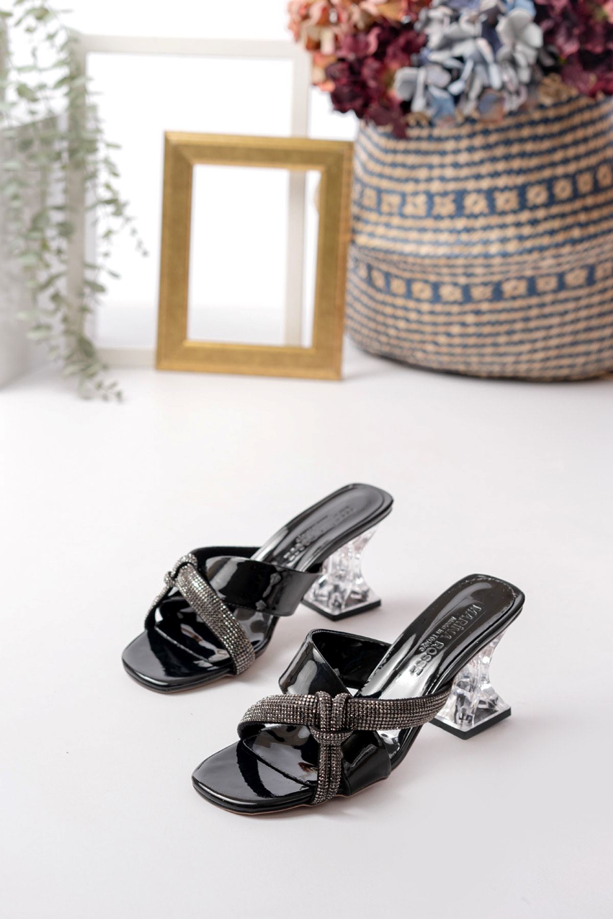 Kadın Mabelle Şeffaf Topuklu Terlik MR5124