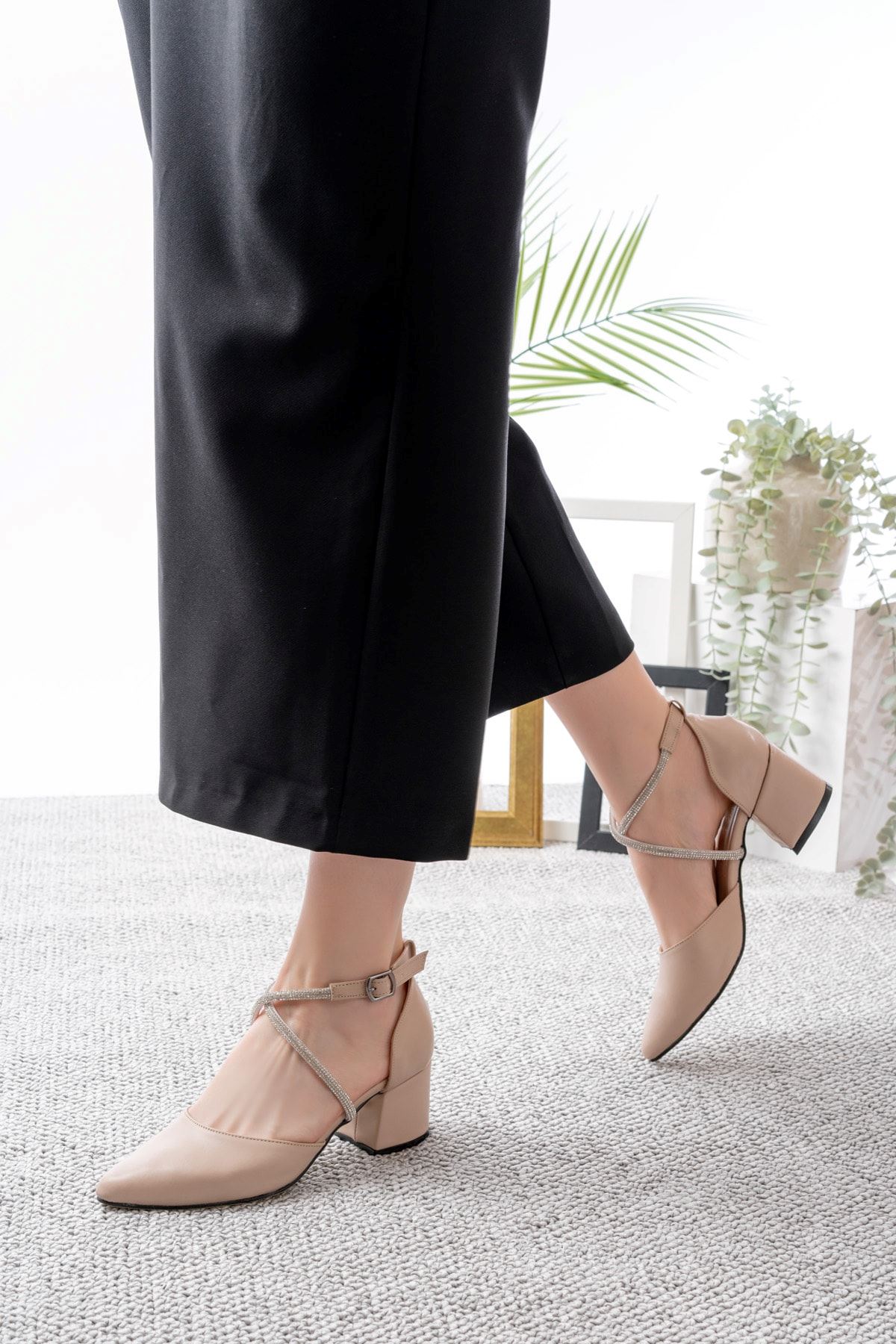 Kadın Lara Cilt Klasik Topuklu Ayakkabı MR5103