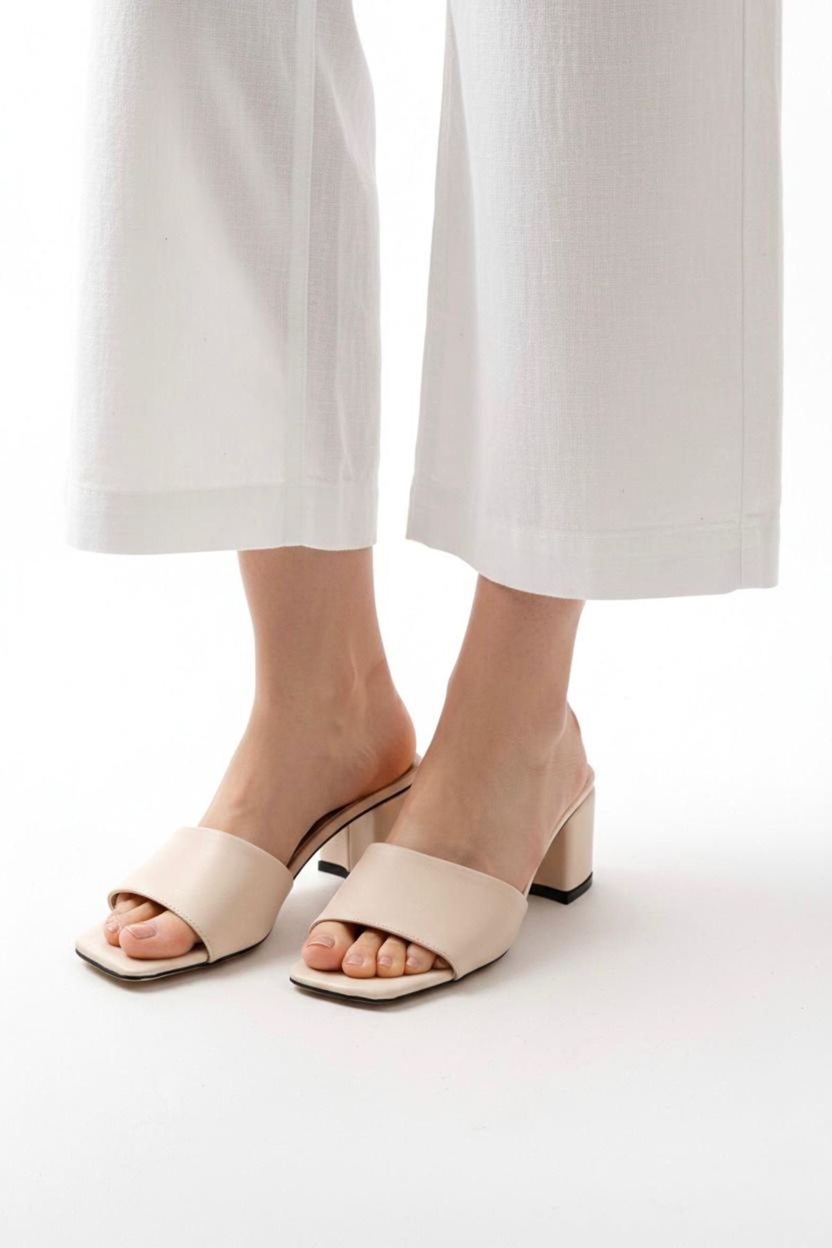 Kadın Diodore Topuklu Terlik MR5073