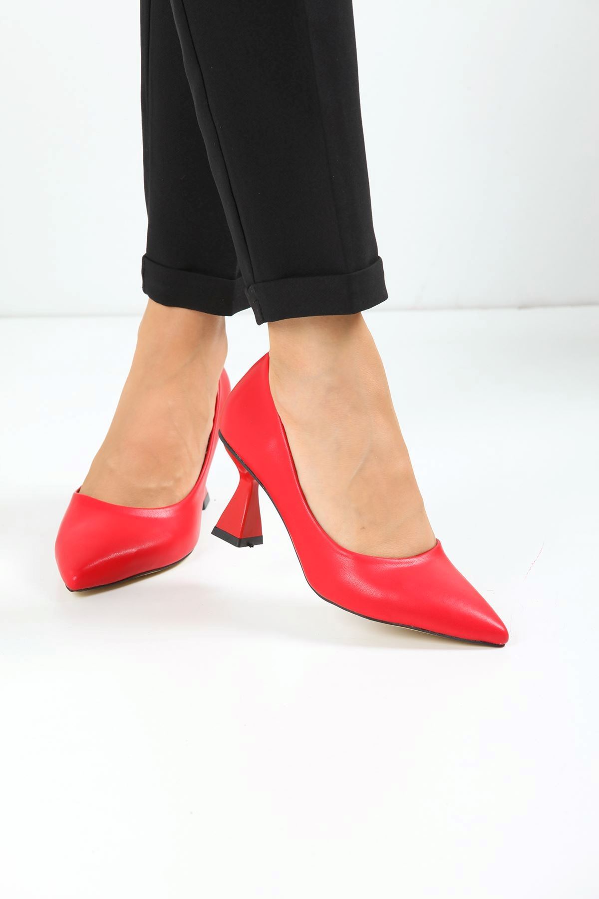 Kadın Bena Topuklu Ayakkabı Şampanya Stıletto MR5051