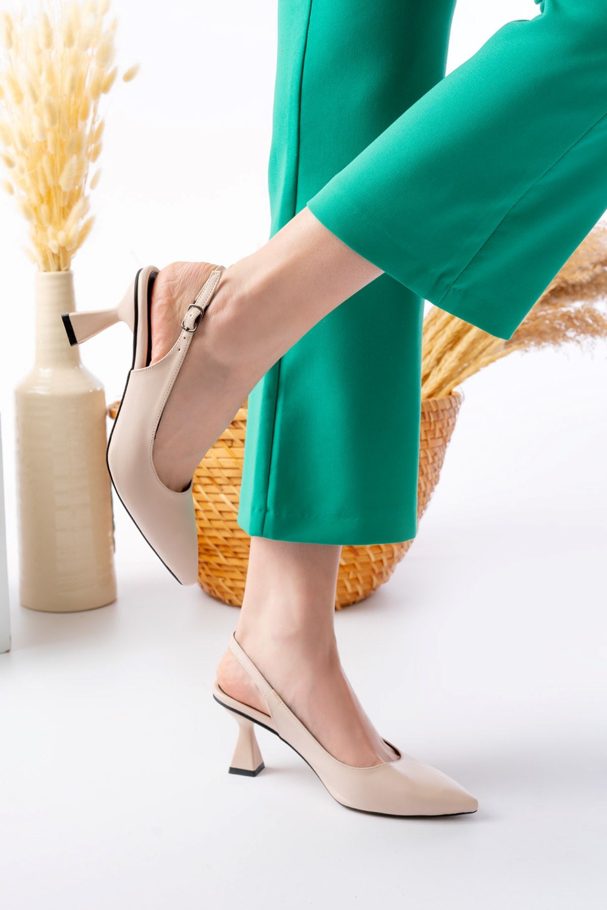 Kadın Harmony Arkası Açık Stiletto Ayakkabı Şampanya Topuk MR5090