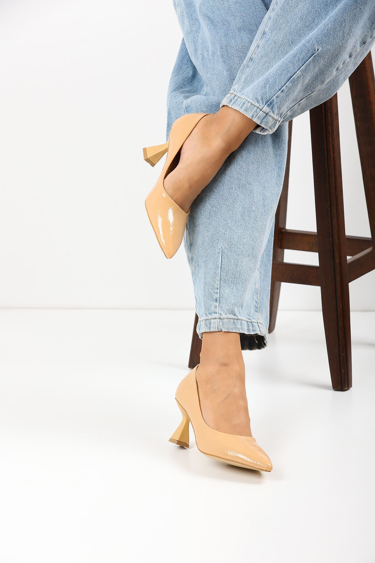 Kadın Bena Topuklu Ayakkabı Şampanya Stıletto MR5051