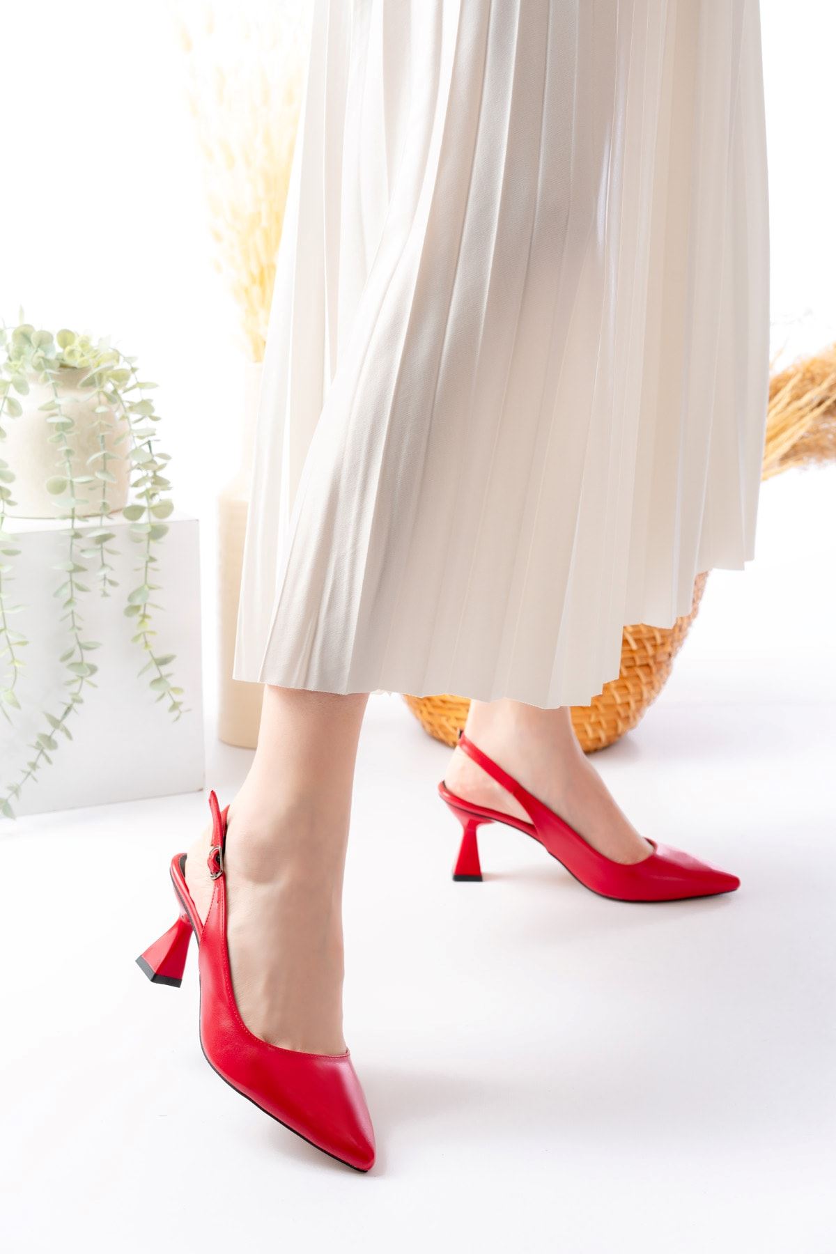 Kadın Harmony Arkası Açık Stiletto Ayakkabı Şampanya Topuk MR5090