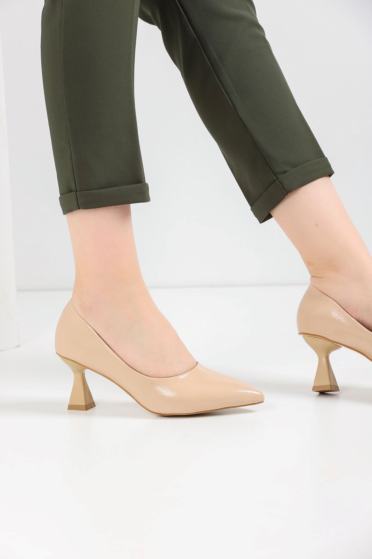 Kadın Bena Topuklu Ayakkabı Şampanya Stıletto MR5051
