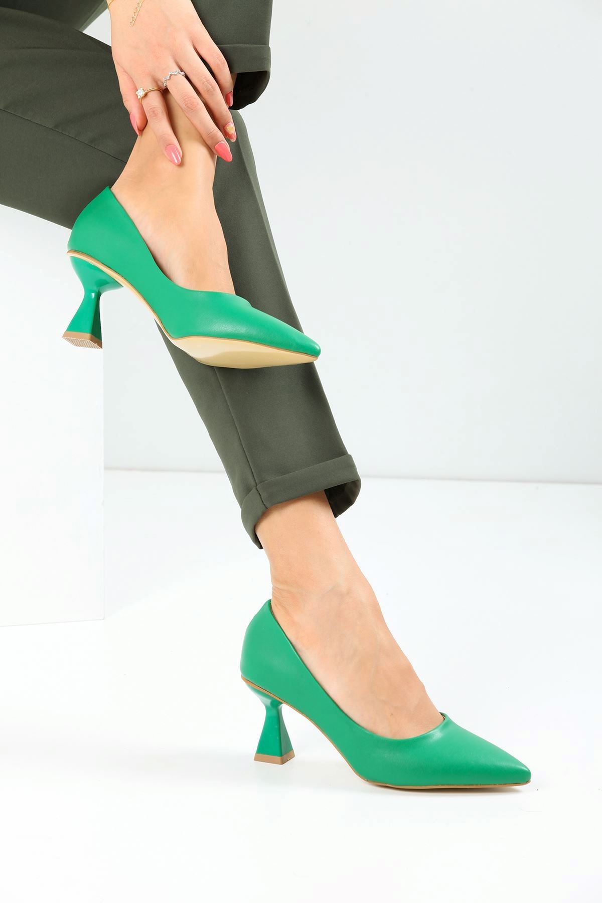 Kadın Bena Topuklu Ayakkabı Şampanya Stıletto MR5051