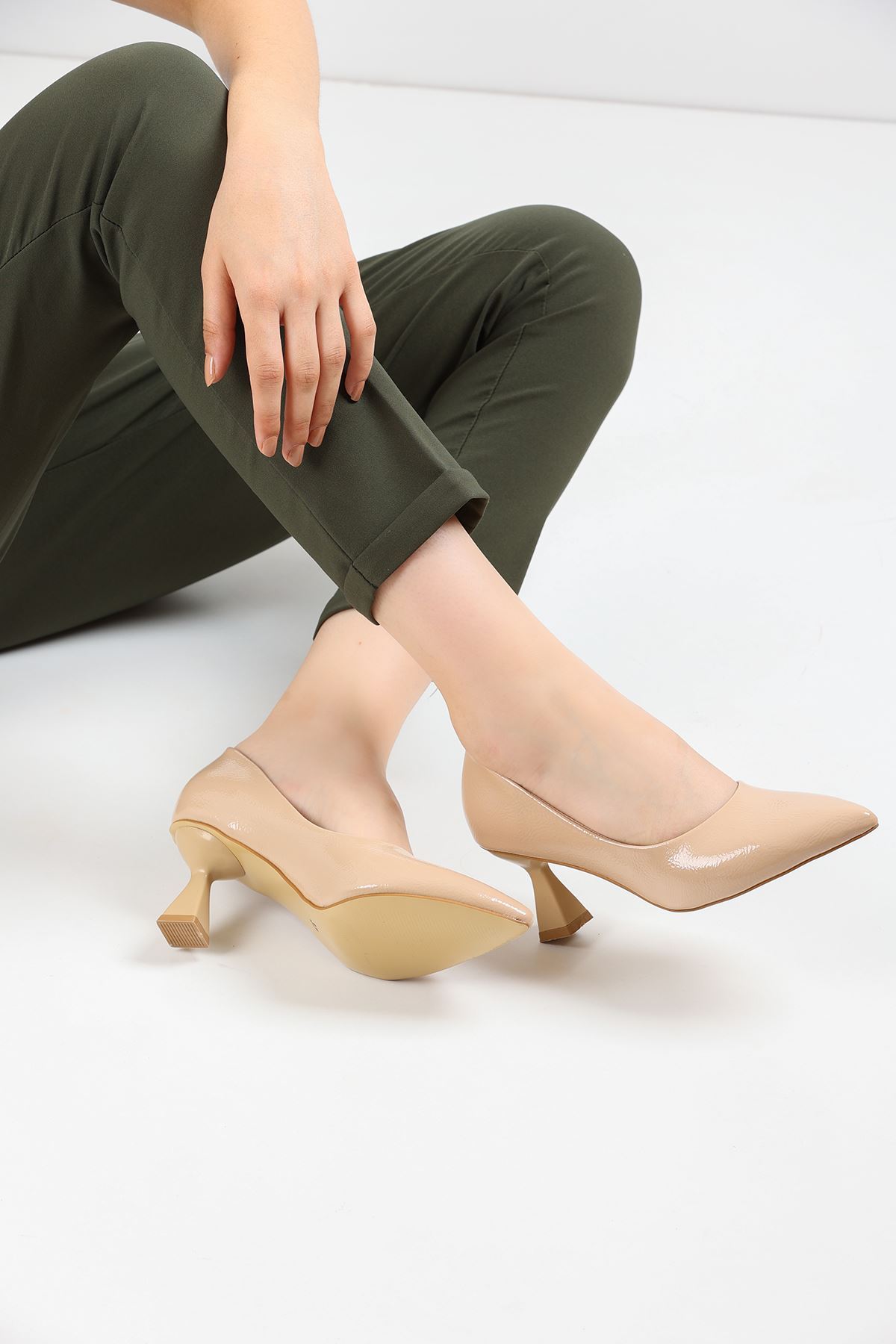 Kadın Bena Topuklu Ayakkabı Şampanya Stıletto MR5051