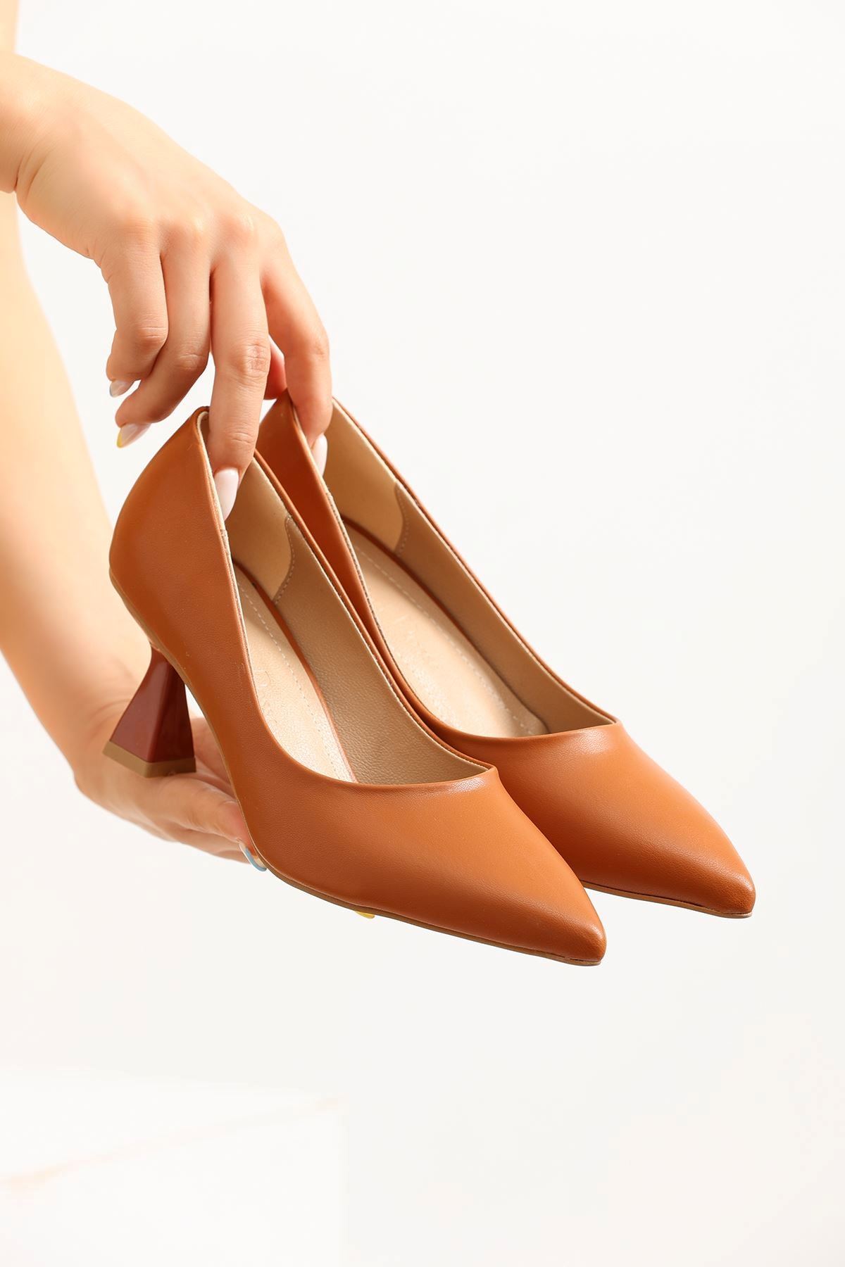 Kadın Bena Topuklu Ayakkabı Şampanya Stıletto MR5051