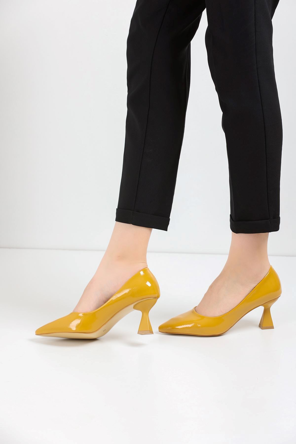 Kadın Bena Topuklu Ayakkabı Şampanya Stıletto MR5051