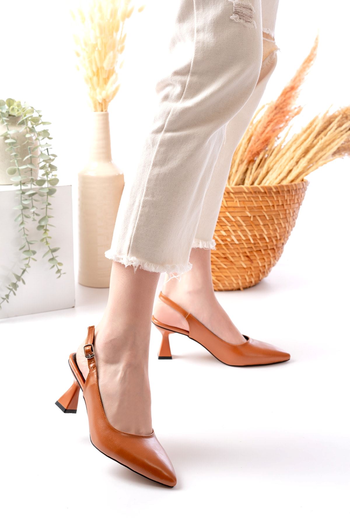 Kadın Harmony Arkası Açık Stiletto Ayakkabı Şampanya Topuk MR5090