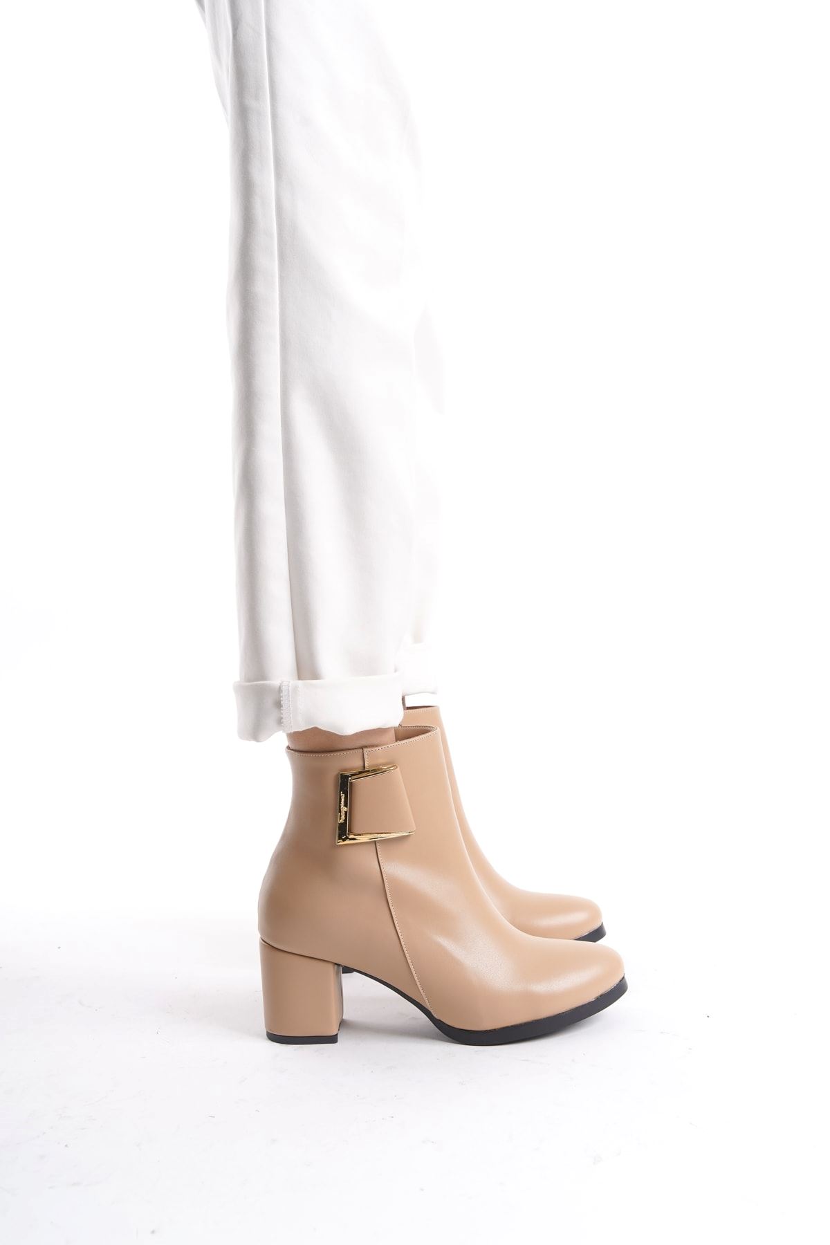 Kadın Atina Cilt Toka Detaylı Topuklu kısa Bot MR5046