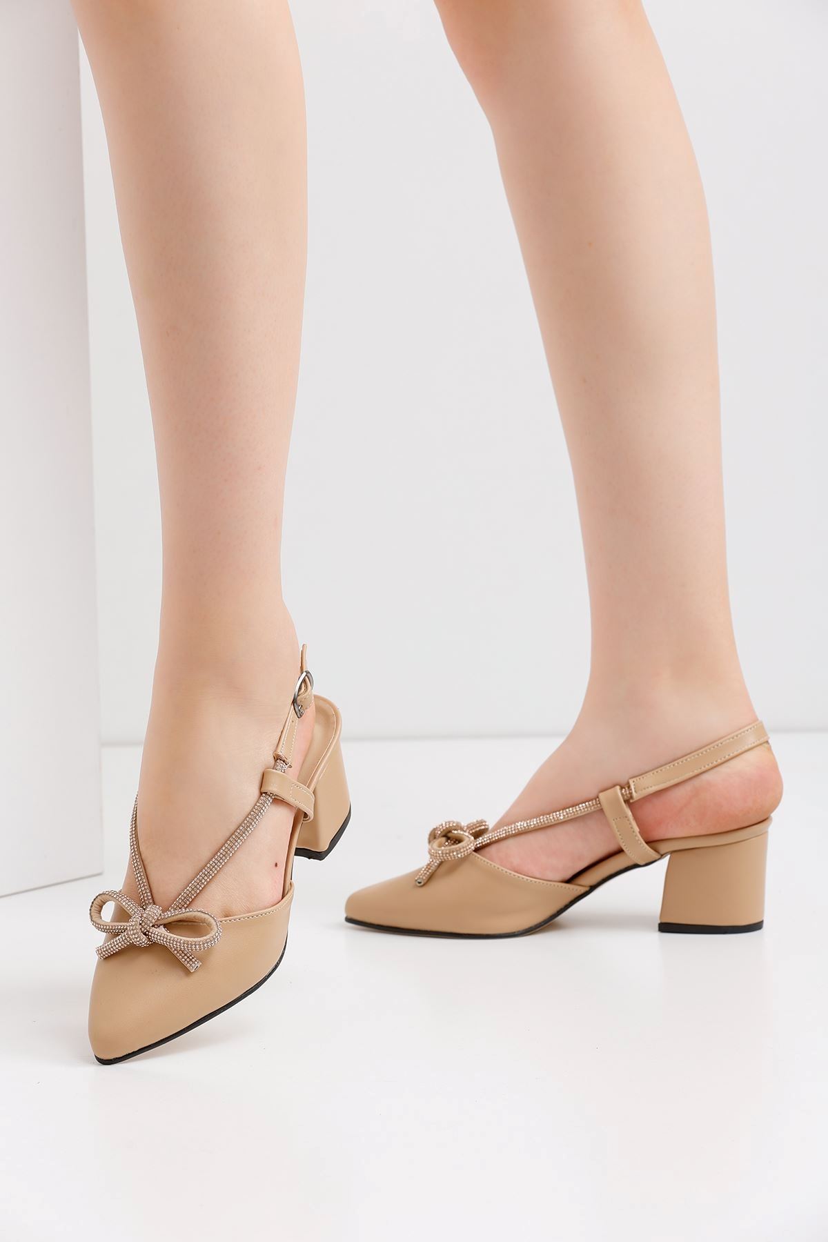 Kadın Diana Cilt Klasik Topuklu Ayakkabı MR5072
