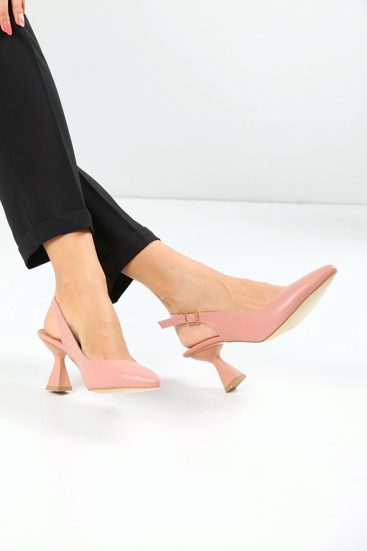 Kadın Harmony Arkası Açık Stiletto Ayakkabı Şampanya Topuk MR5090