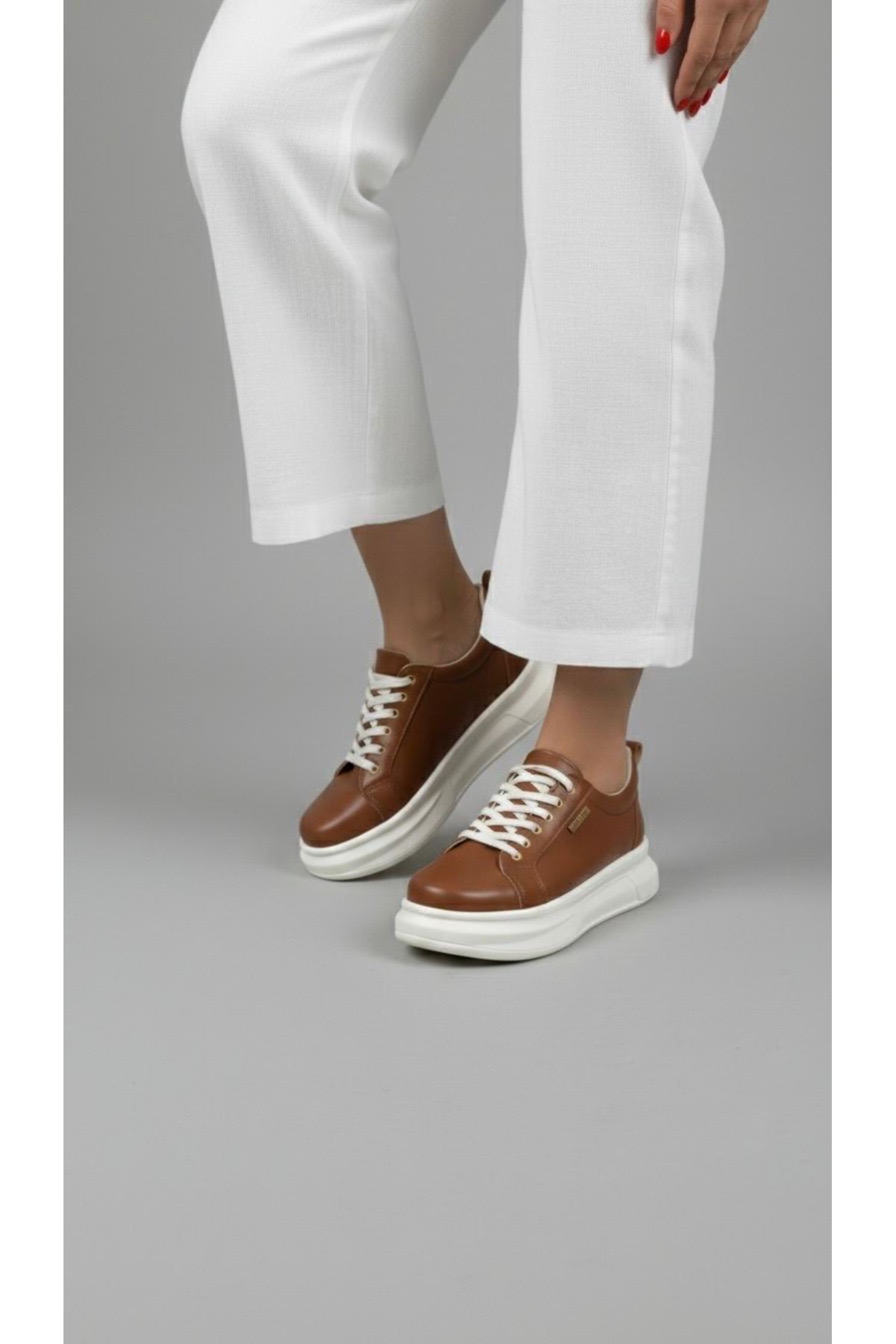 Kadın Less Kalın Tabanlı Ortopedik Günlük Sneaker