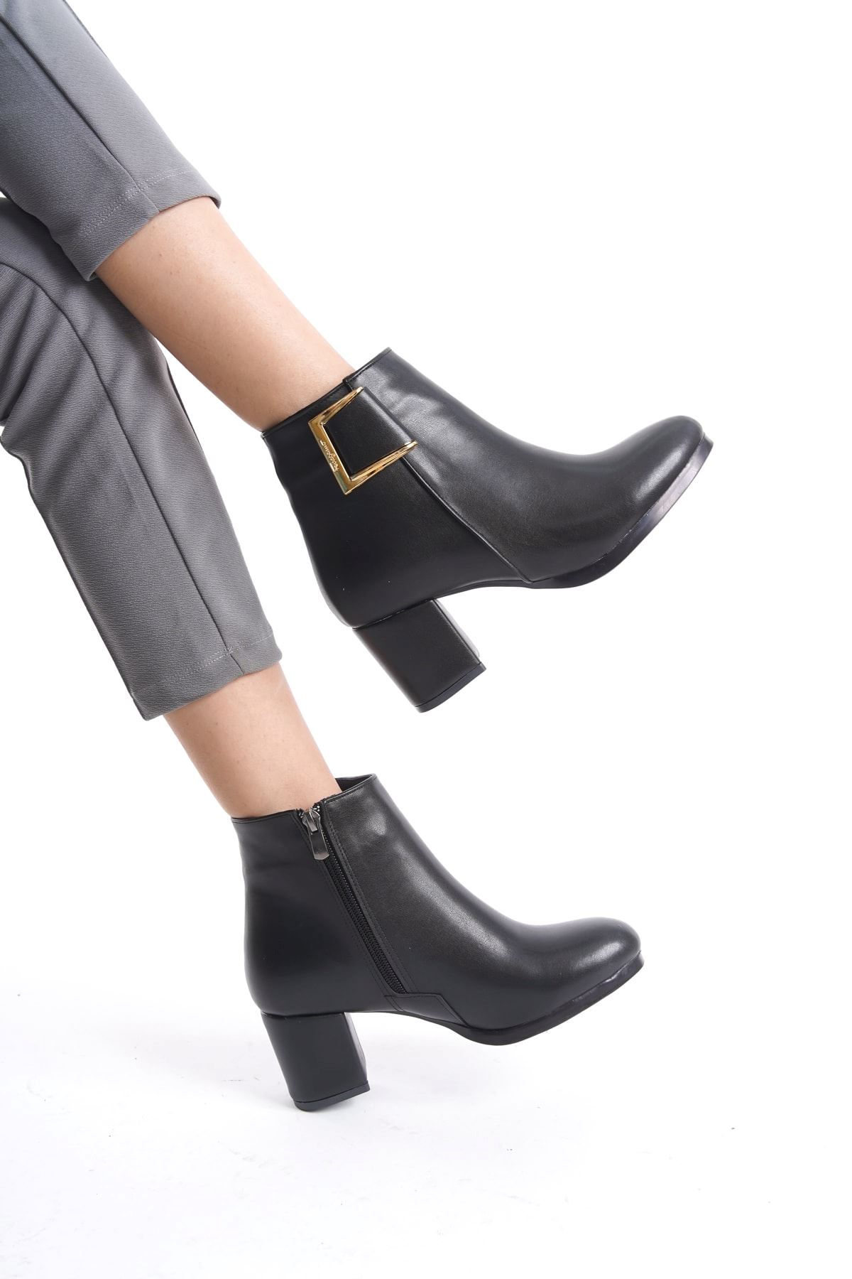 Kadın Atina Cilt Toka Detaylı Topuklu kısa Bot MR5046