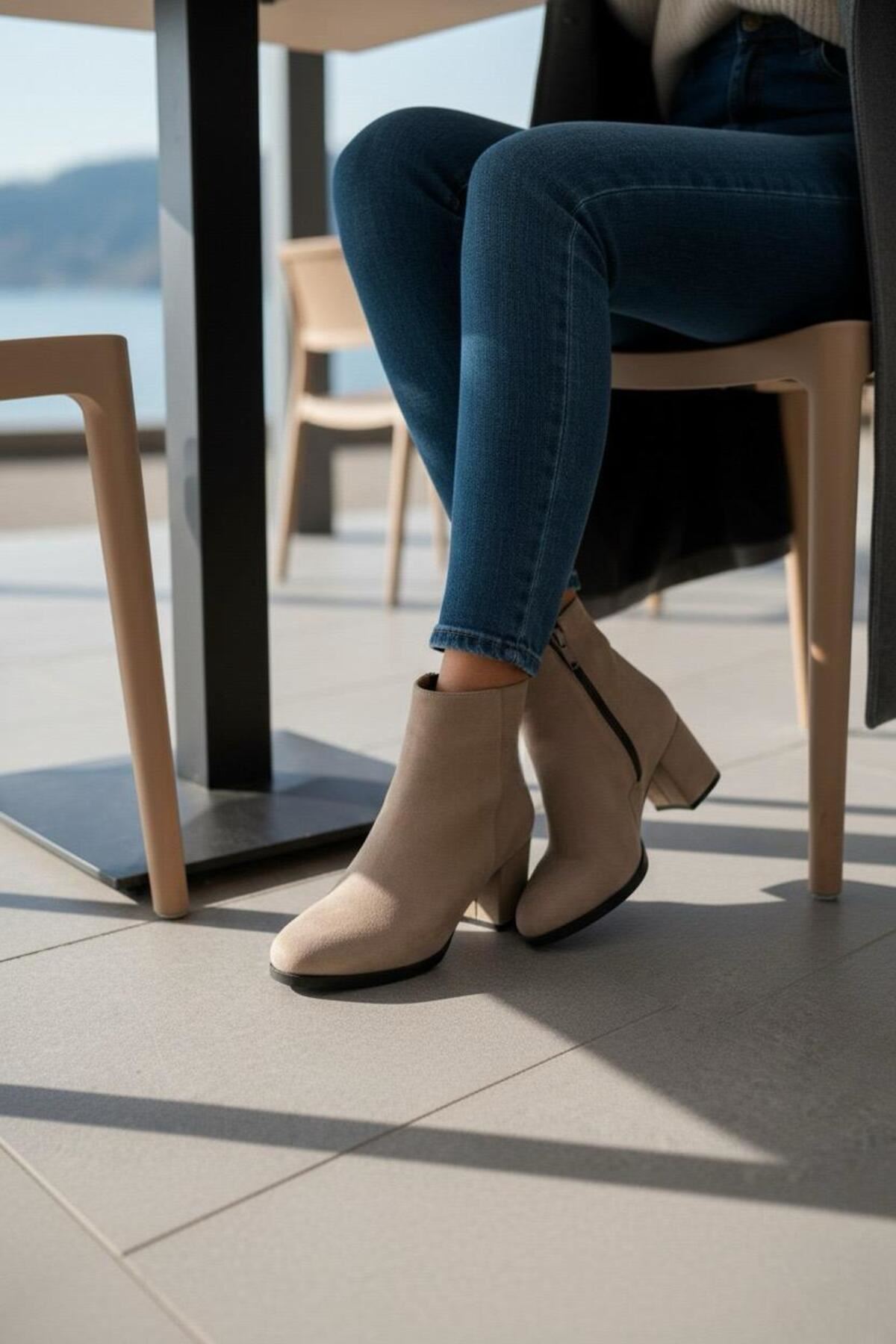 Kadın Liva Düz Topuklu Kısa Bot MR5112