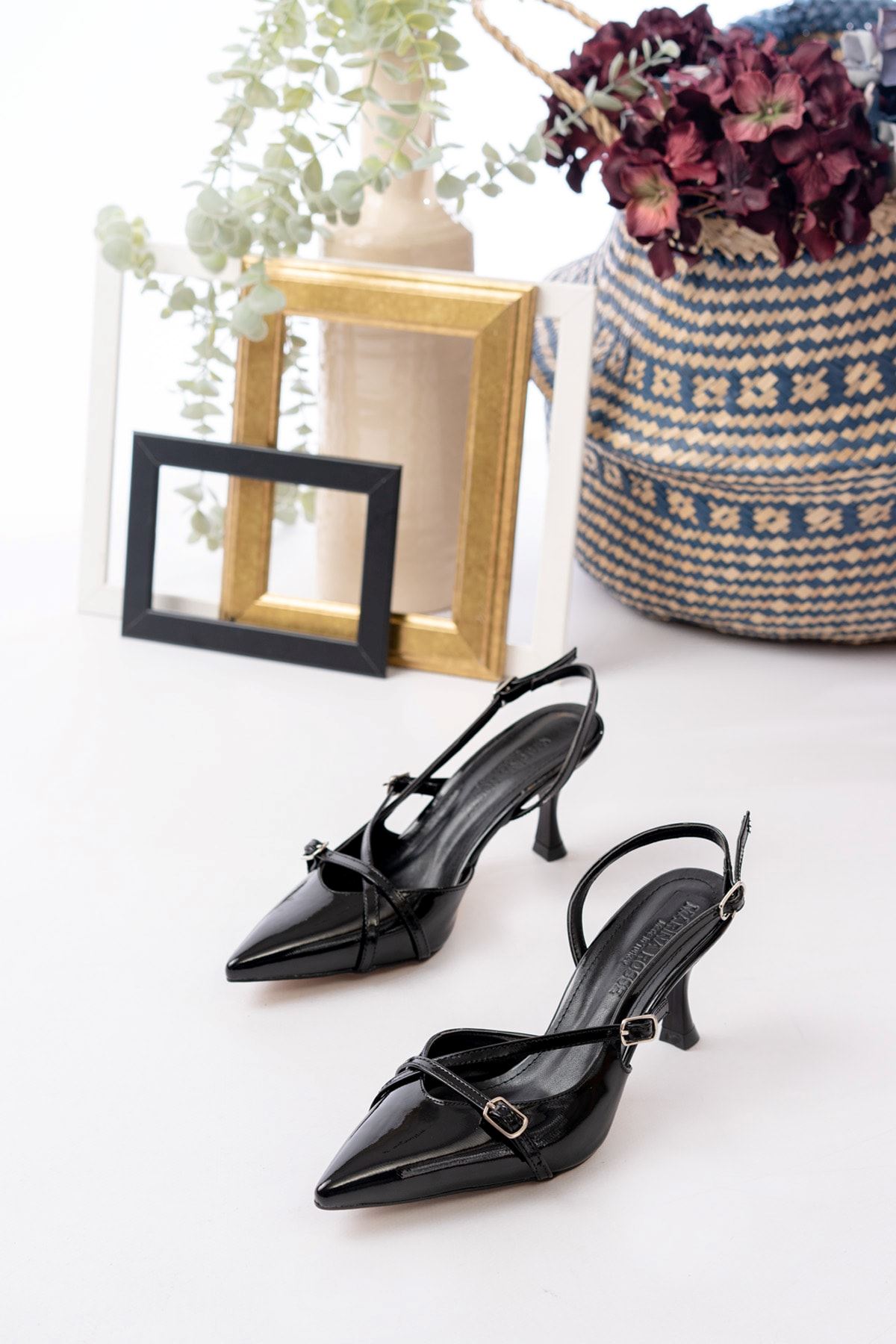 Kadın Esten Rugan Klasik Topuklu Ayakkabı MR5079