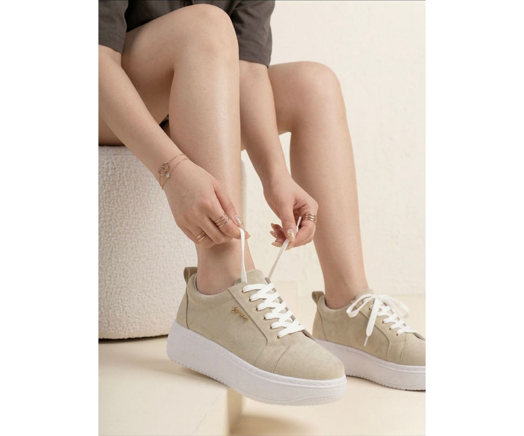 Kadın Less Kalın Tabanlı Ortopedik Günlük Sneaker
