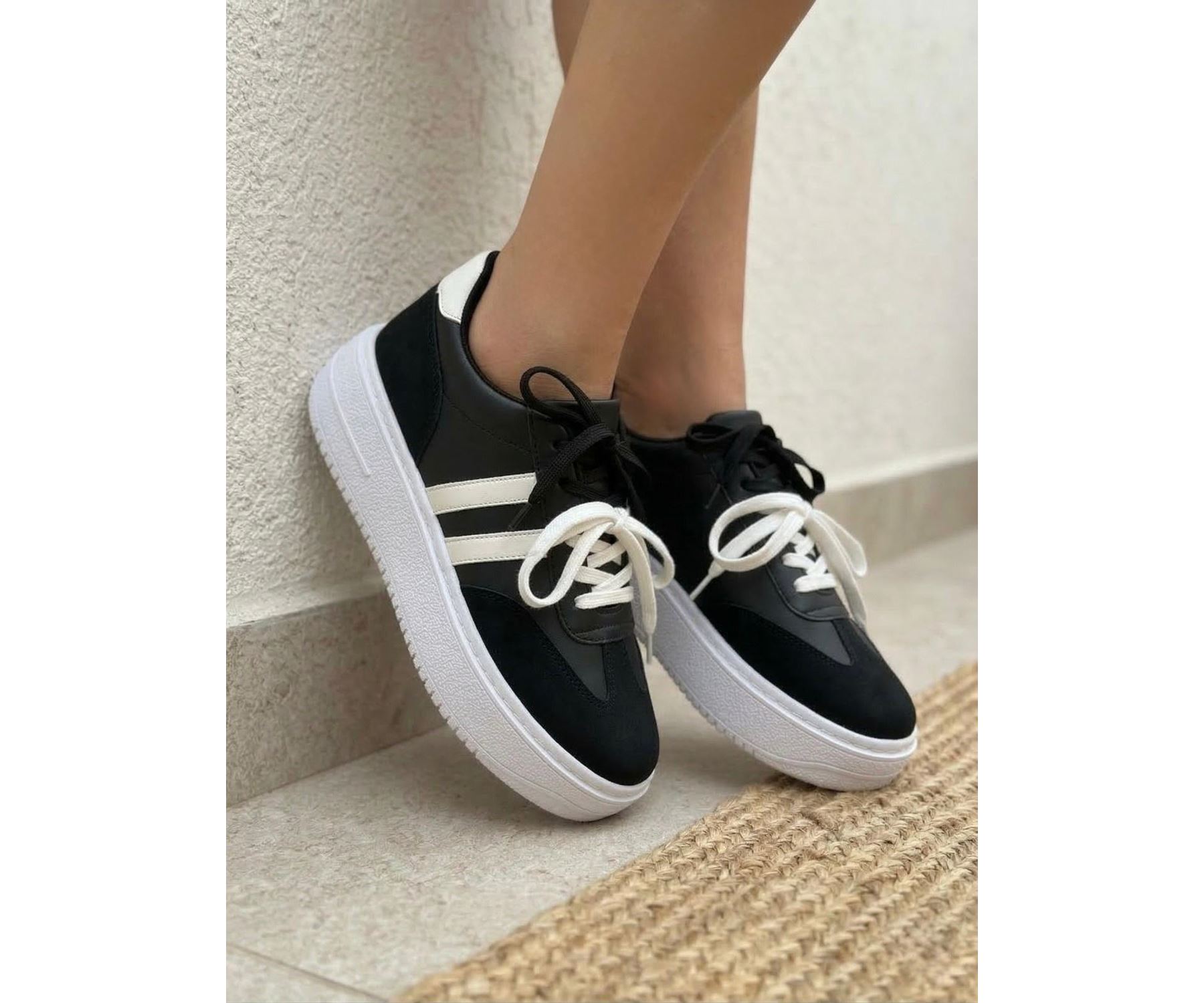  Kadın Vega Siyah Çift Bağcıklı Ortopedik Rahat ve Hafif Taban Sneaker