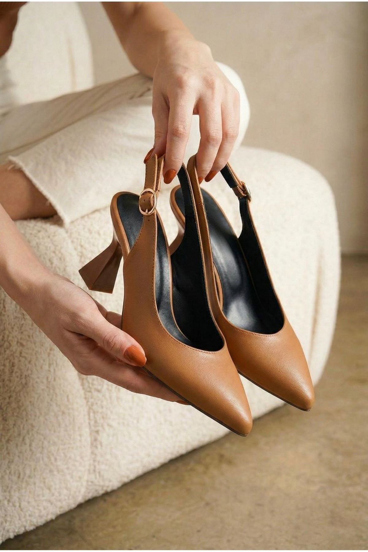 Kadın Harmony Arkası Açık Stiletto Ayakkabı Şampanya Topuk MR5090