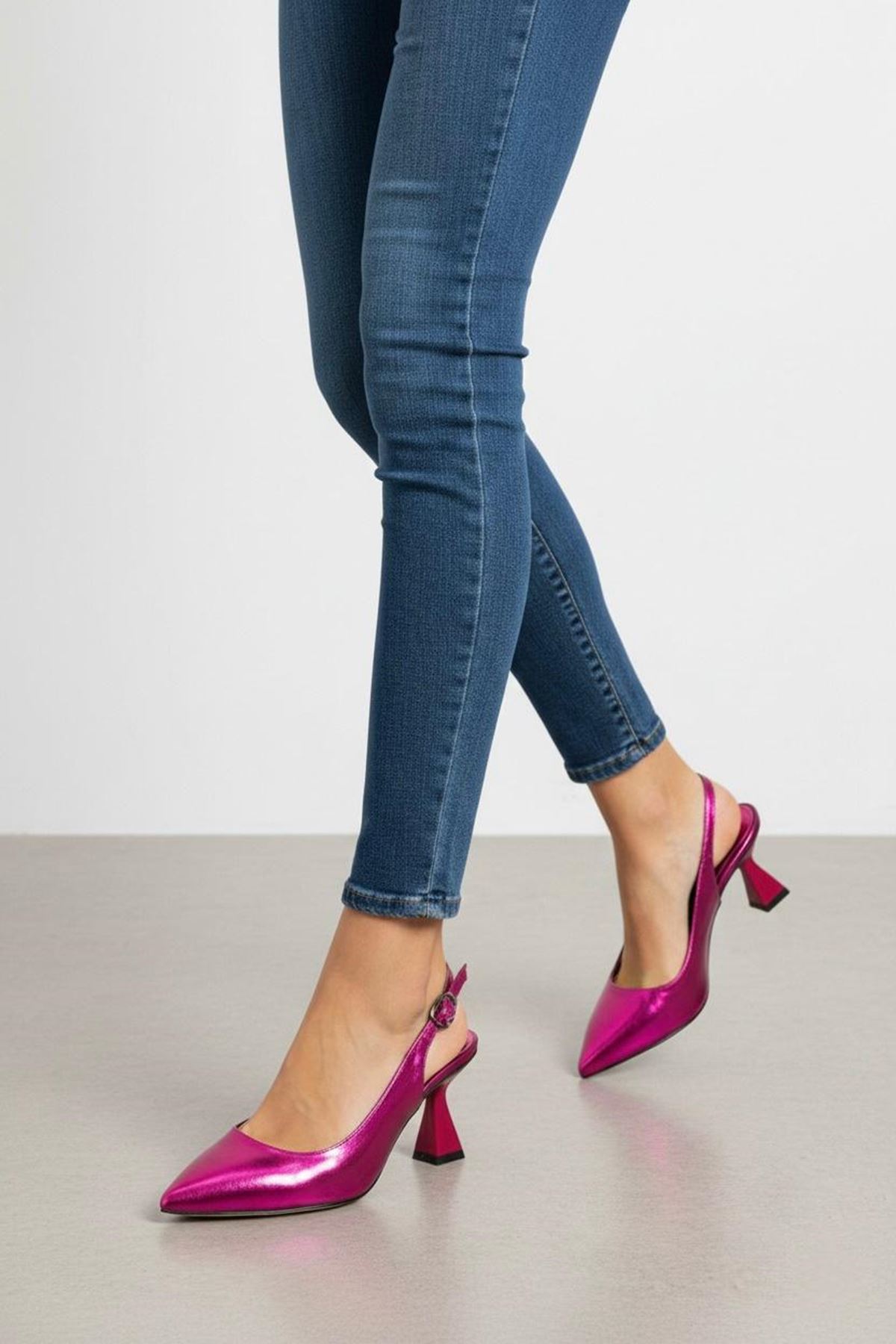Kadın Harmony Arkası Açık Stiletto Ayakkabı Şampanya Topuk MR5090