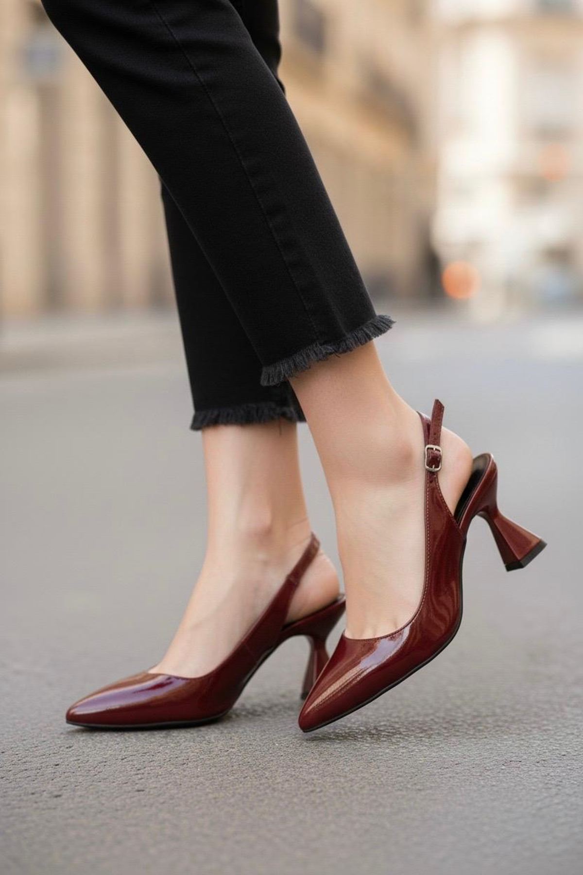 Kadın Harmony Arkası Açık Stiletto Ayakkabı Şampanya Topuk MR5090