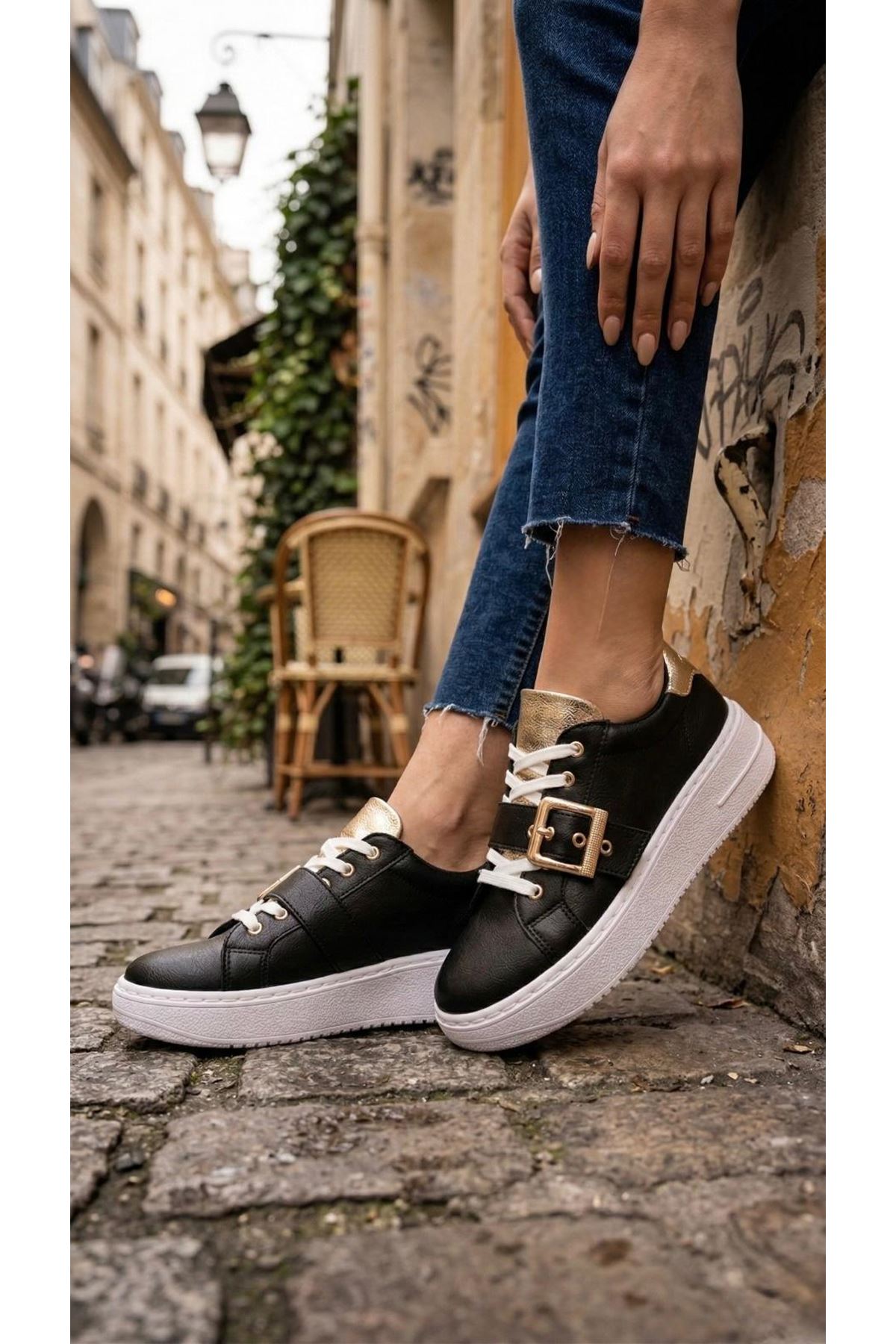 Lusi Siyah Kemer Gold Detaylı Günlük Ortopedik Sneaker 