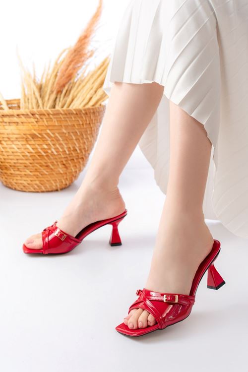 Kadın Larmina Rugan Klasik Topuklu Terlik MR5105