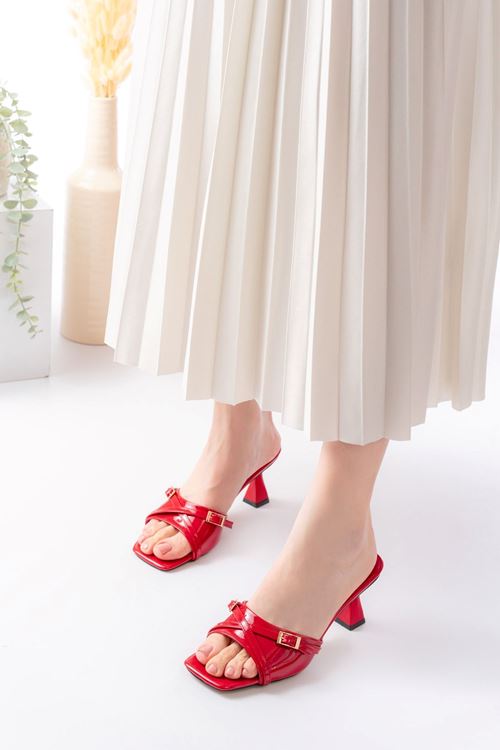 Kadın Larmina Rugan Klasik Topuklu Terlik MR5105