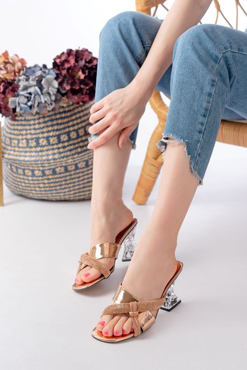 Kadın Mabelle Şeffaf Topuklu Terlik MR5124