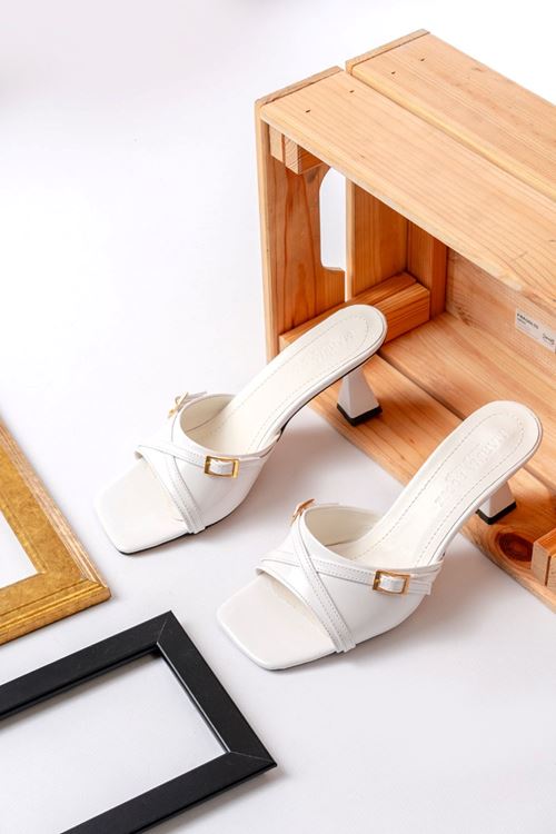 Kadın Larmina Rugan Klasik Topuklu Terlik MR5105