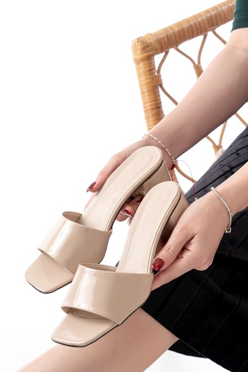 Kadın Diodore Topuklu Terlik MR5073