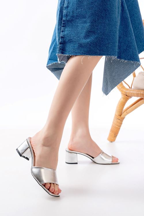 Kadın Diodore Topuklu Terlik MR5073