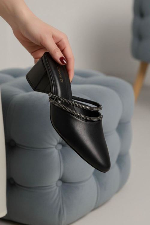 Amber Sivri Burunlu Taş Detaylı Kalin Topuklu Günlük Terlik MR5017