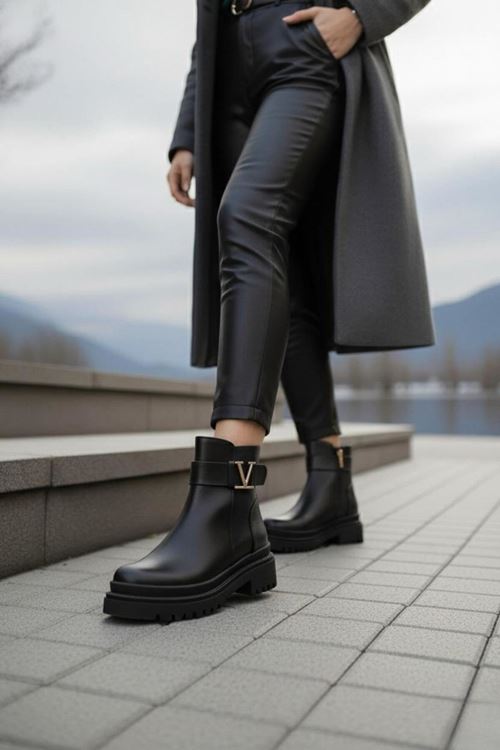 Kadın Viana Garantili Su Geçirmez Kaymaz Taban Dikişli Siyah Bot MR5188