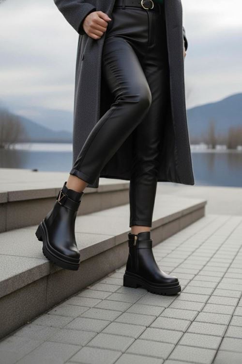 Kadın Viana Garantili Su Geçirmez Kaymaz Taban Dikişli Siyah Bot MR5188