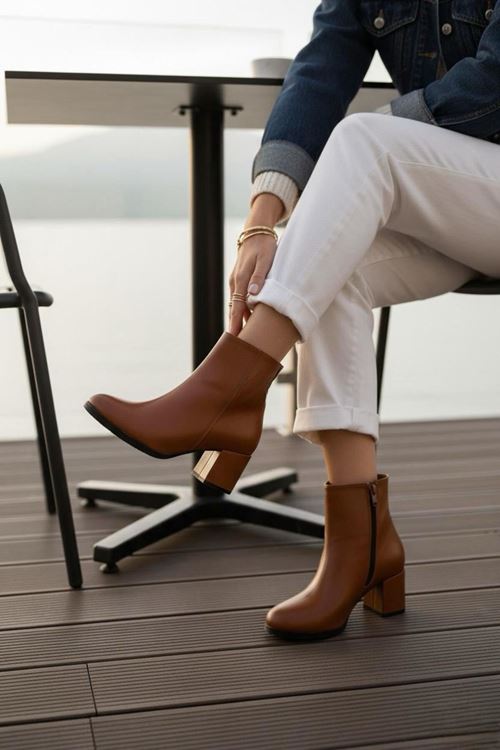 Kadın Liva Düz Topuklu Kısa Bot MR5112