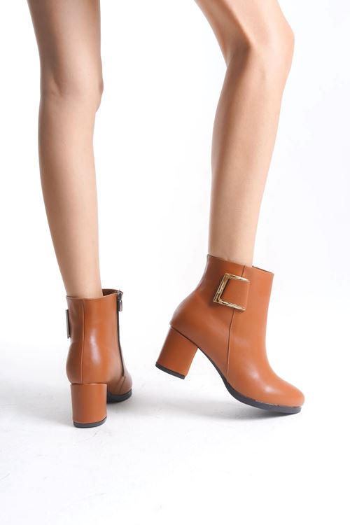 Kadın Atina Cilt Toka Detaylı Topuklu kısa Bot MR5046