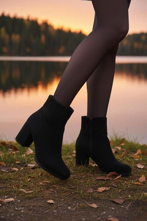 Kadın Liva Düz Topuklu Kısa Bot MR5112