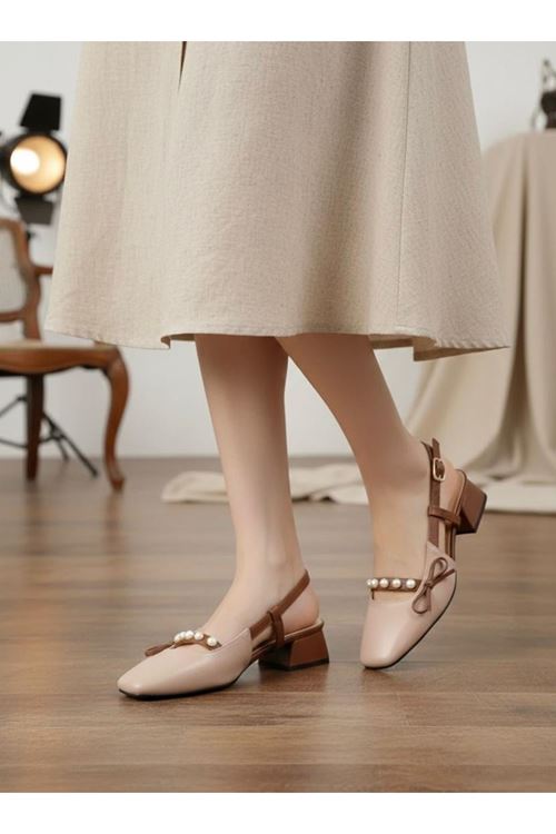 Kadın Veran Fiyonk Taş Detaylı Klasik Topuklu Ayakkabı MR5015