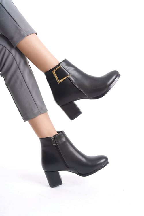 Kadın Atina Cilt Toka Detaylı Topuklu kısa Bot MR5046